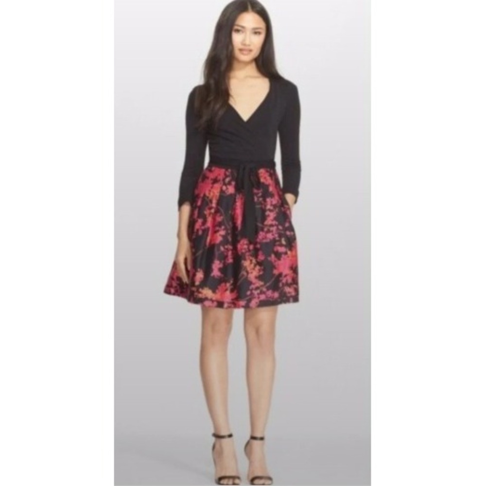 Diane von Furstenberg DVF Floral Wool Silk Wrap Dress Black Pink Size 6